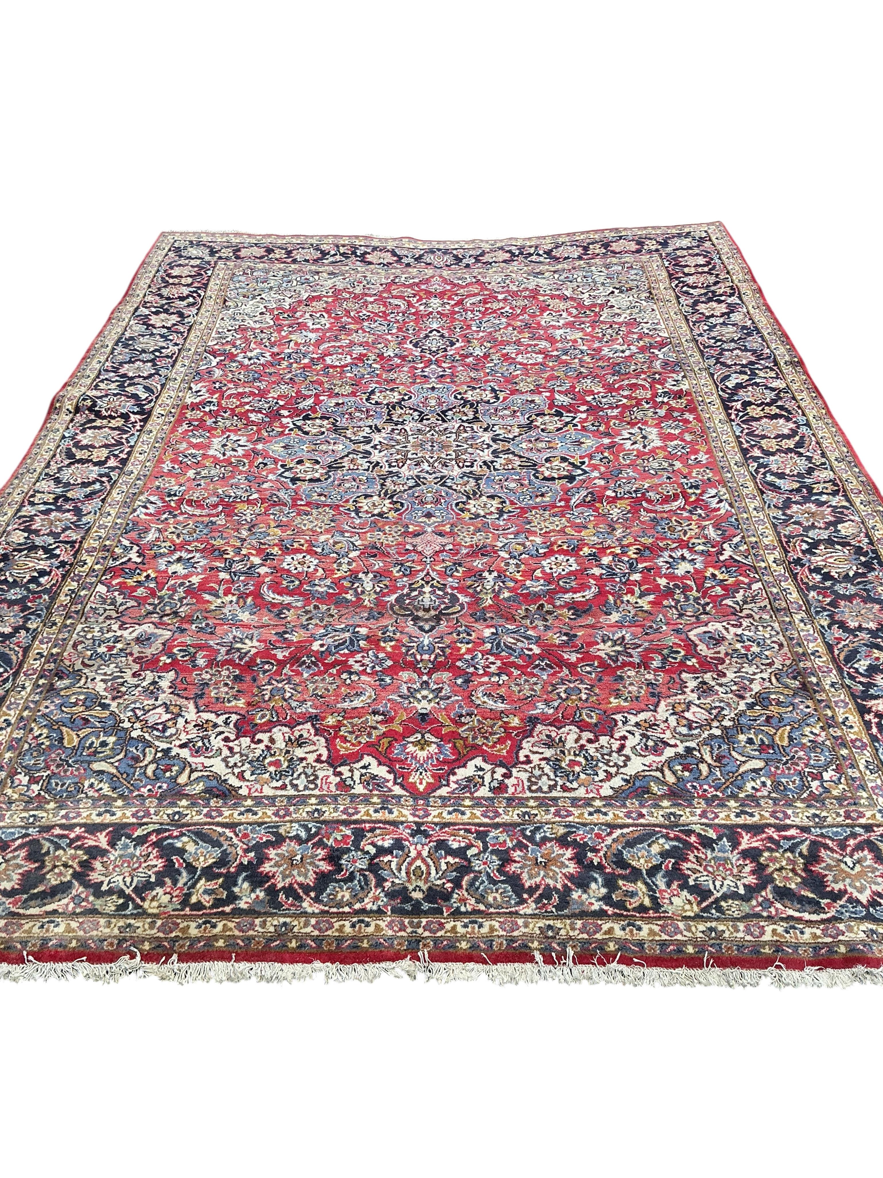 A Najafabad carpet, 376 x 274cm